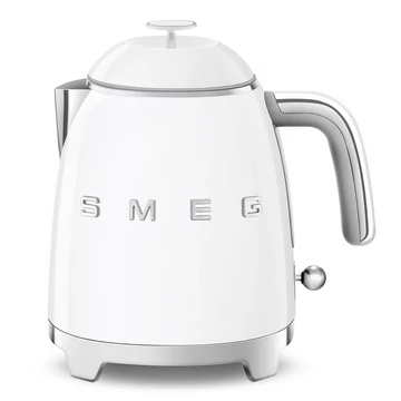 Smeg fehér mini vízforraló