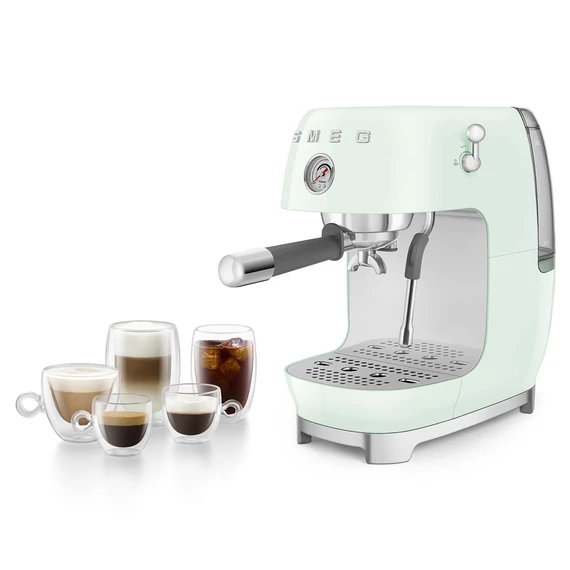 SMEG világoszöld karos espresso kávéfőző Cold brew funkcióval, kávék