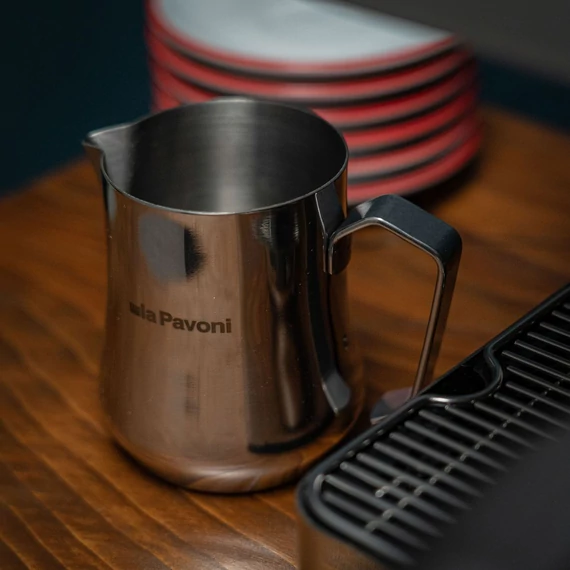 La Pavoni tejes kancsó, inox