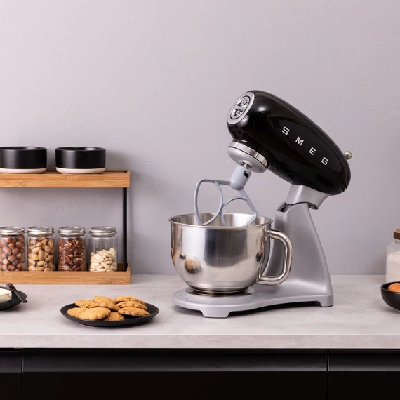 SMEG KONYHAI ROBOTGÉP, 50-es évek retro design, fekete, konyhapulton