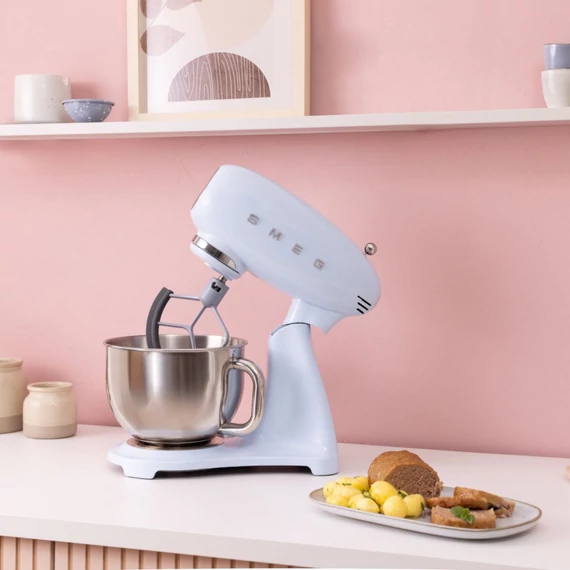 SMEG KONYHAI ROBOTGÉP, 50-es évek retro design, világoskék, konyhában