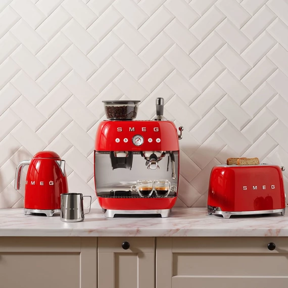 Smeg piros vízforraló, kenyérpirító és kávéfőző