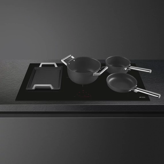 SMEG INDUKCIÓS FŐZŐLAP, Universal design, 90 cm, 5 főzőzóna, 1 MultiZone híd zóna, fekete üveg