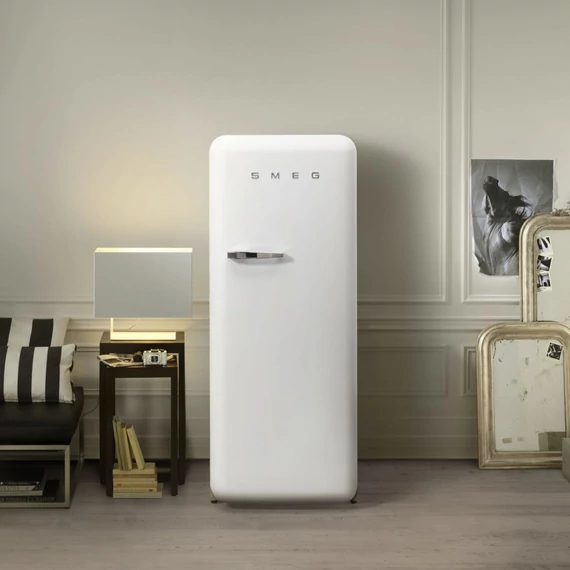 SMEG FAB28 Egyajtós hűtőszekrény, felül fagyasztórekesszel, jobbos - 50-es évek retro design, matt fehér
