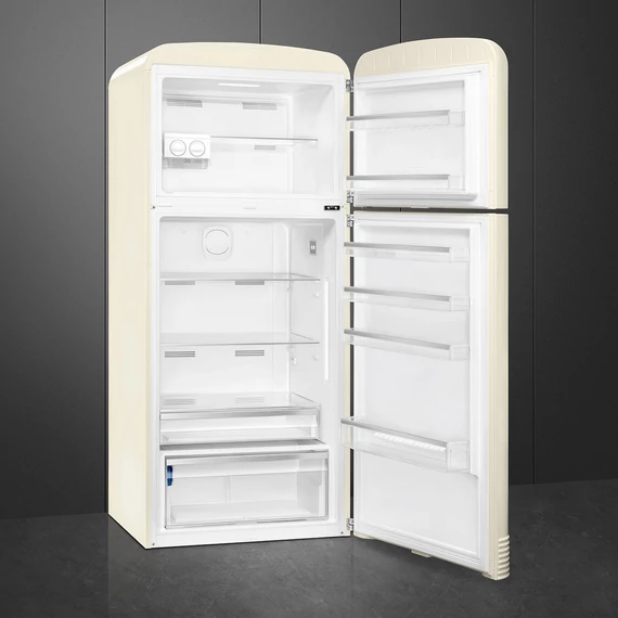 SMEG FAB50 Kétajtós felülfagyasztós kombinált hűtőszekrény, jobbos - 50-es évek retro design, bézs - nyitva, oldalról