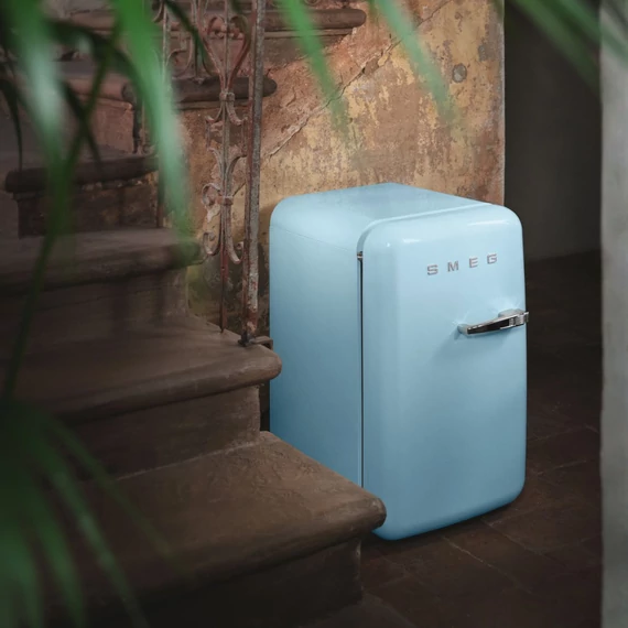 SMEG FAB5 Minibár hűtő, balos - 50-es évek retro design, világoskék - oldalról