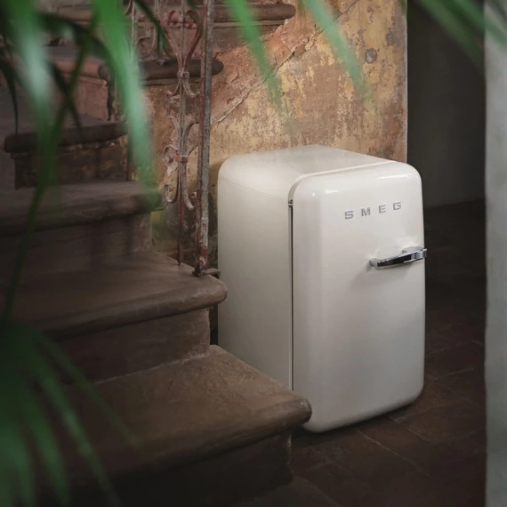 SMEG FAB5 Minibár hűtő, jobbos - 50-es évek retro design, bézs