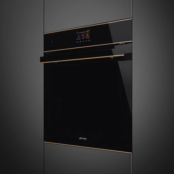 SMEG Kombinált gőzsütő Galileo sütőtérrel,  pirolitikus tisztítássál, TFT kijelzővel -  Dolce Stil Novo design, fekete üveg, réz díszítéssel